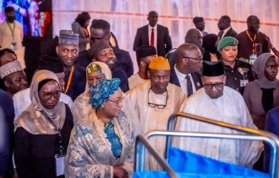 nigeria maternal incentive program launch supported by healthcare workers in Abuja clinic