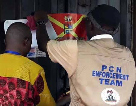 Pharmacy Council of Nigeria enforcement team inspects retail drug outlets