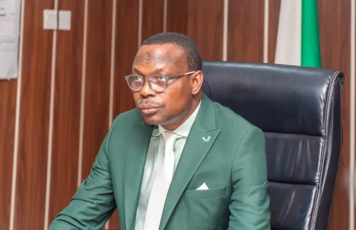 eye care in nigeria primary health centre vision screening schoolchildren