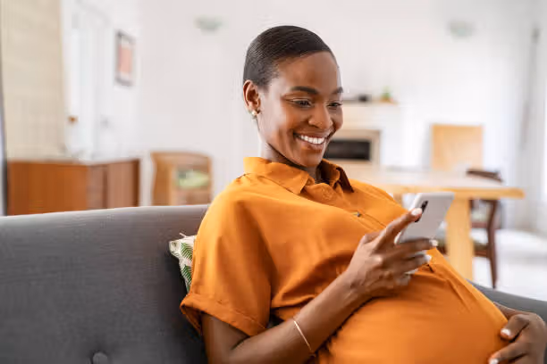 ai cut maternal deaths - clinic health worker assisting patient